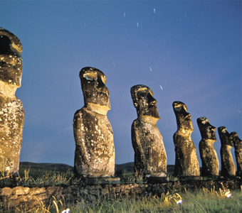 moais-da-ilha-de-pascoa-os-sete Os Moais da Ilha de Páscoa
