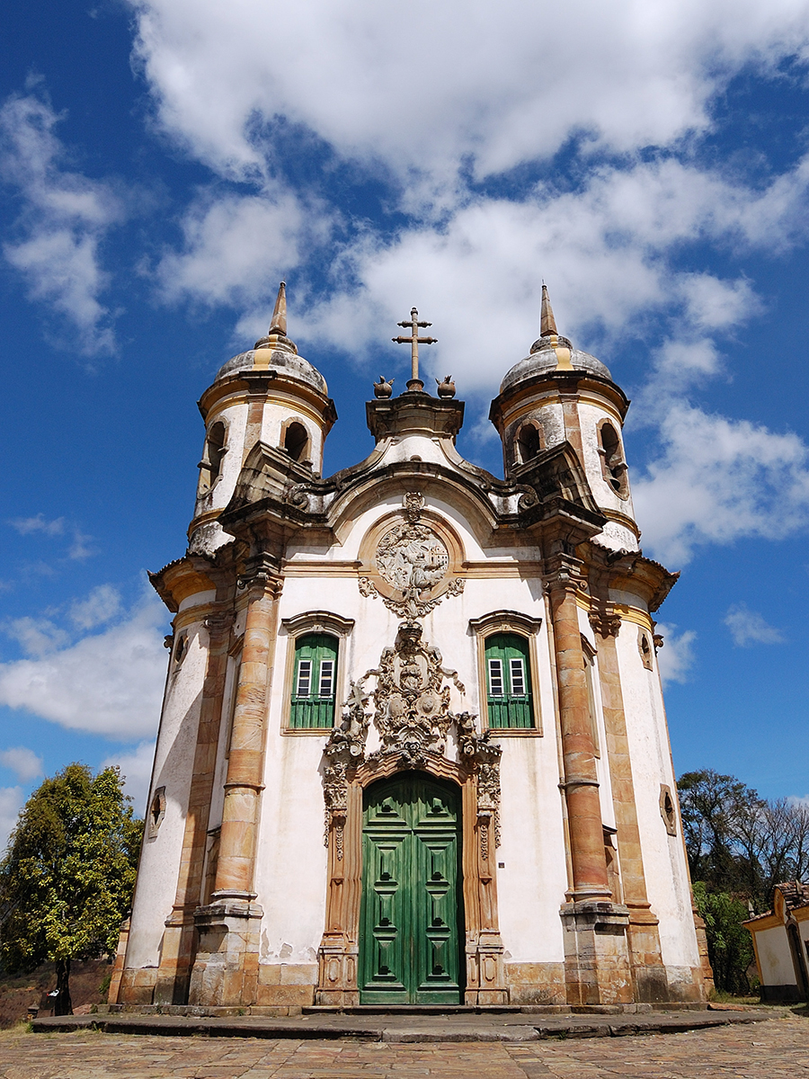 Conheça os lugares mais bonitos de Minas Gerais