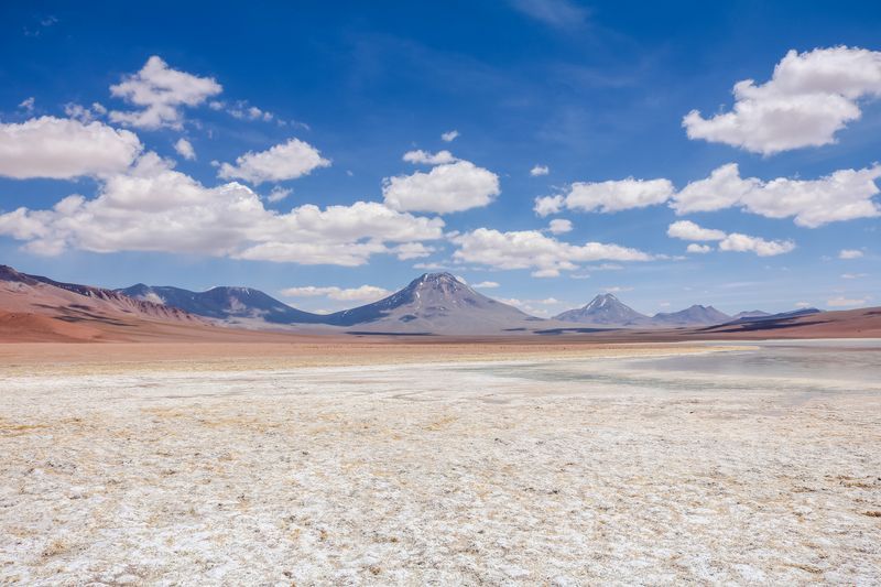 Vista do vulcão Lascar, no Deserto do Atacama