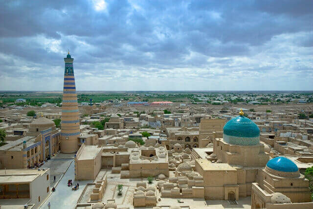 Panorama da cidade antiga de Khiva, Uzbequistão