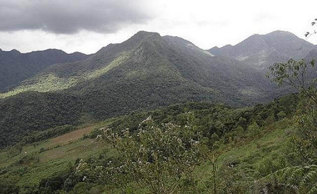 montanha da serra fina