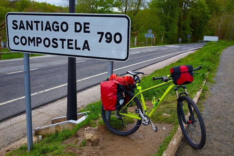 placa e bicicleta