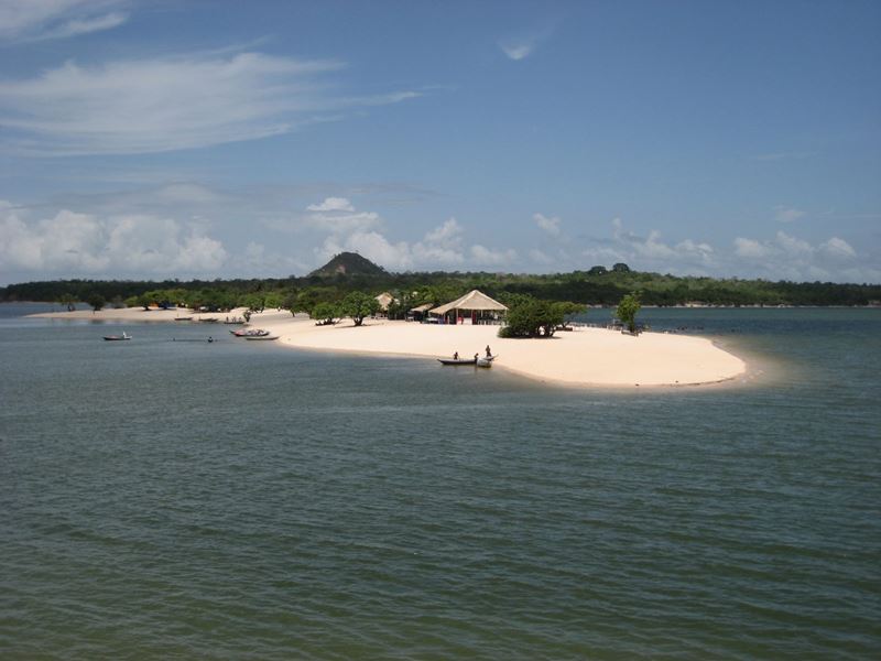 Praia Brava do Camburi uma das 8 praias secretas do Brasil
