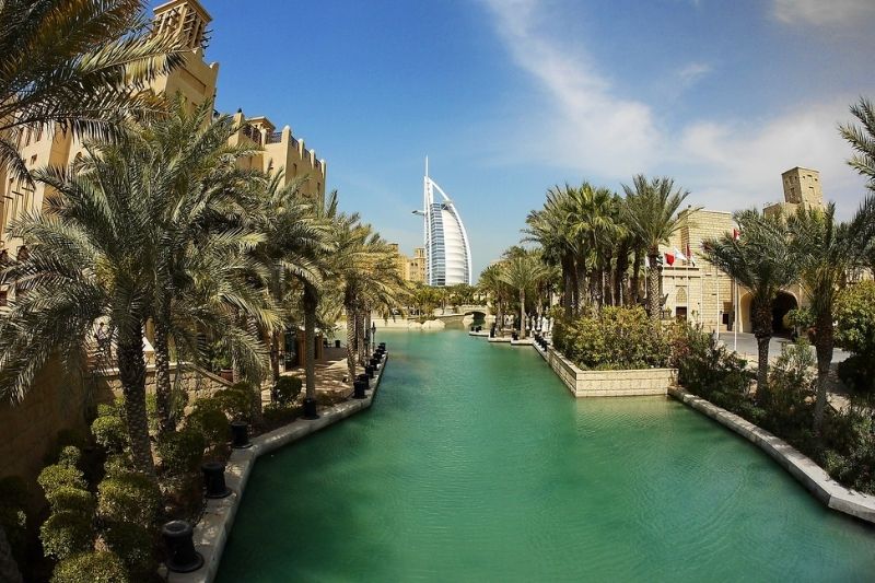 Dubai principal polo turístico dos Emirados Árabes