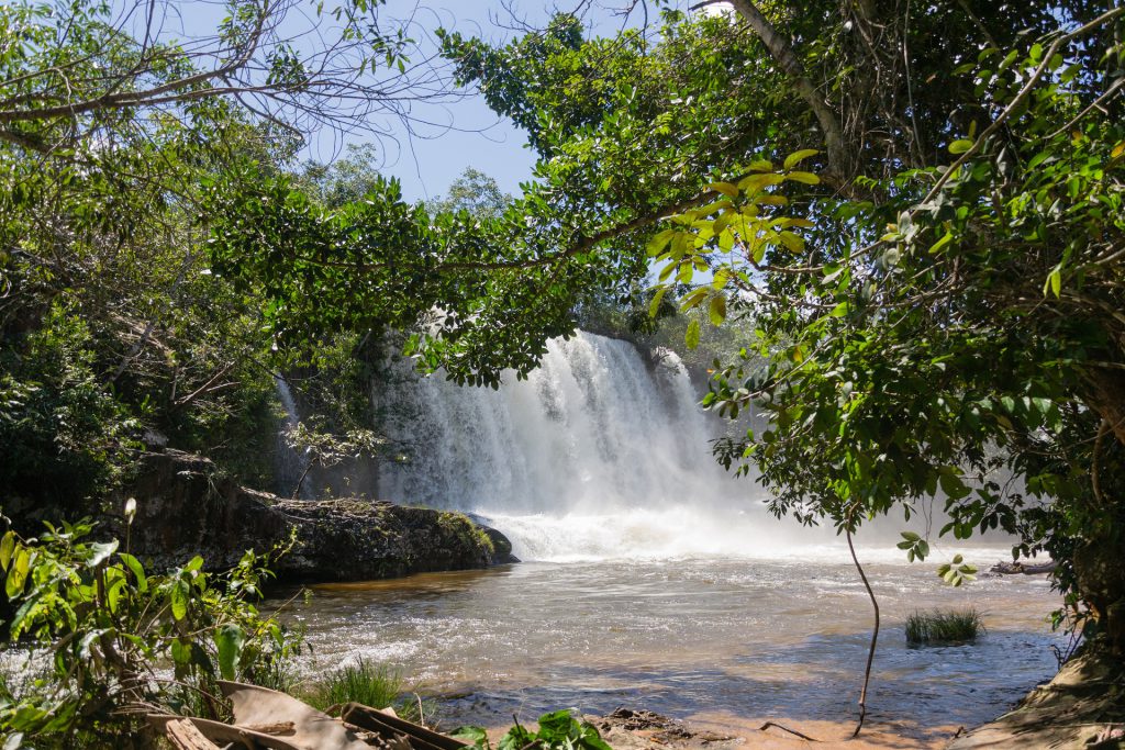 Uma imagem mostrando a Chapada dos Guimarães, ilustrando um destino de Ecotrips.