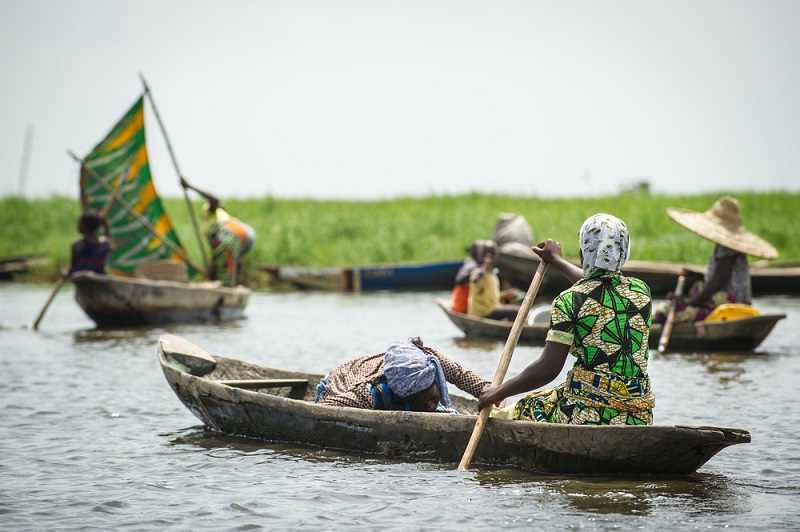 Pessoas trabalhando em Cotonou, Benin