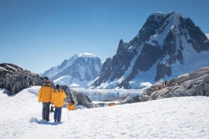 Quark Expeditions – Antártica Explorer
