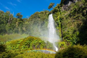 Cachoeira na região dos Lagos Chilenos