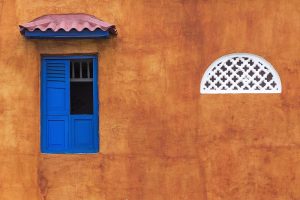 As famosas janelas coloridas da Colômbia
