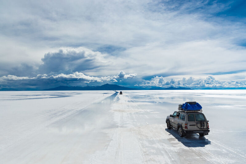 Espelho d’água no Salar de Uyuni, Bolívia