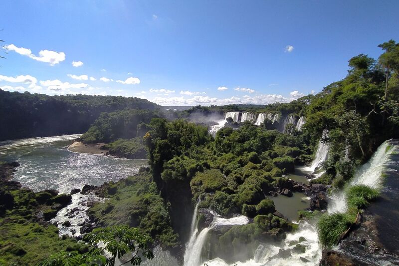 Cataratas do Iguaçu, divisa entre Brasil e Argentina