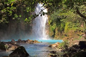 Costa Rica é um dos países mais felizes do mundo em 2025