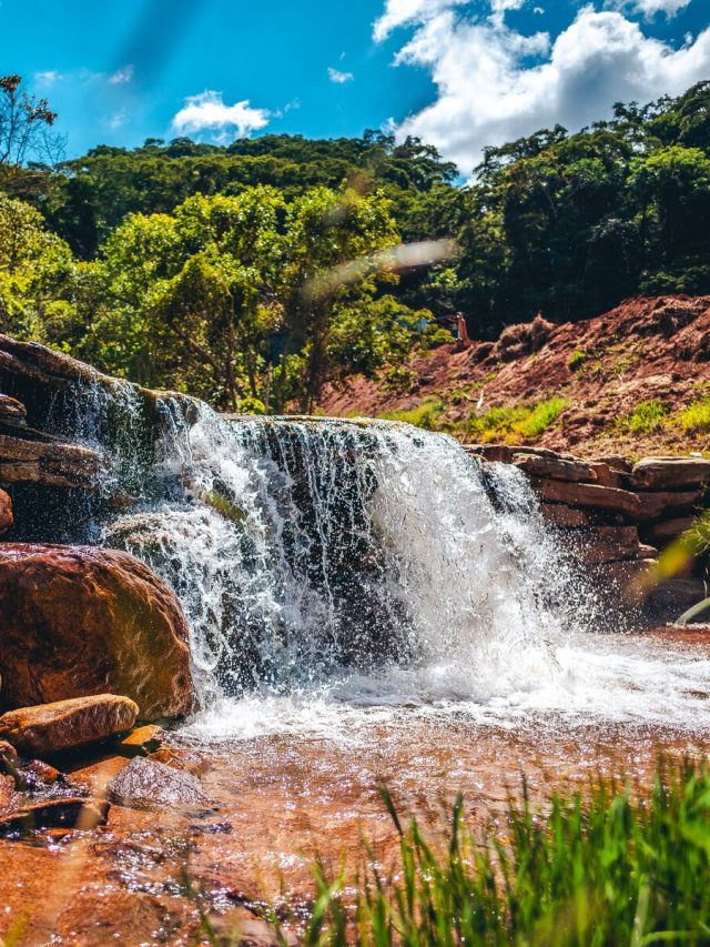cropped-Ibitipoca-Minas-Gerais-Cachoeira-topo.jpg