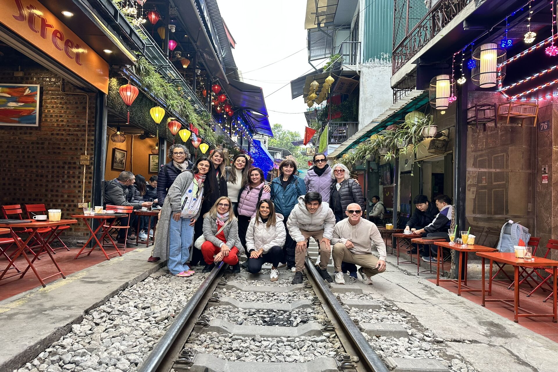Pelos caminhos da Indochina: uma jornada de culturas, cores e emoções