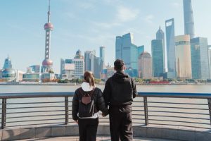 Couple,Traveler,Visiting,In,Shanghai,,China.,Tourists,Sightseeing,Shanghai,View