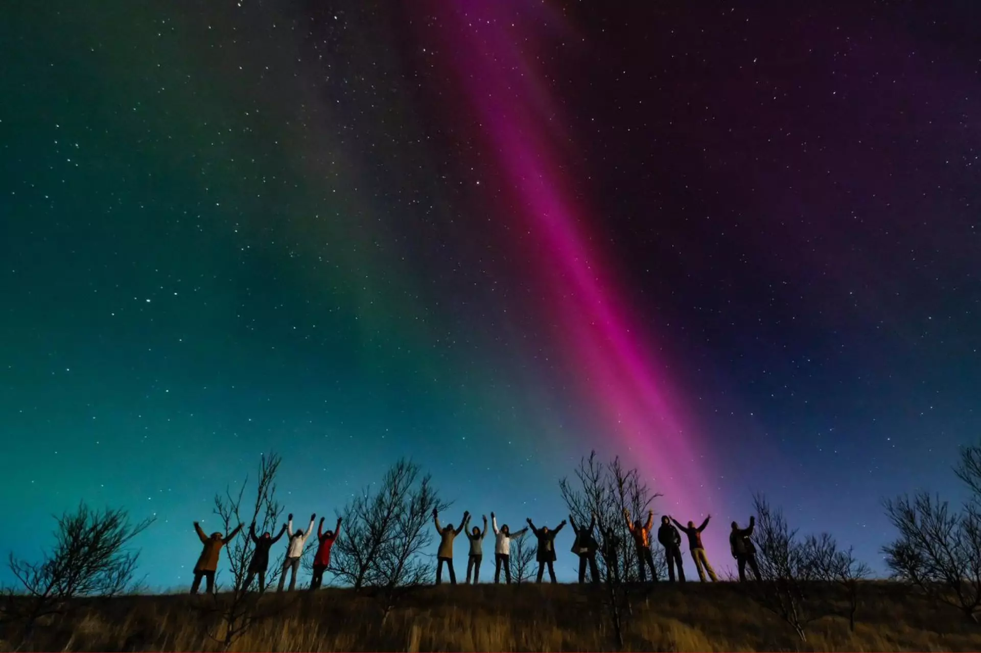 Adventure Club - Expedição Islândia Aurora Boreal Rosa