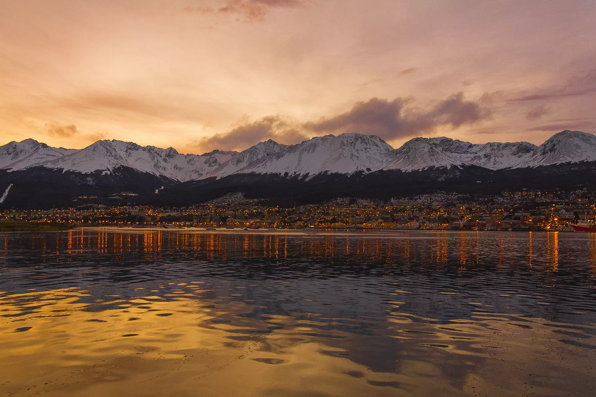 ushuaia topo